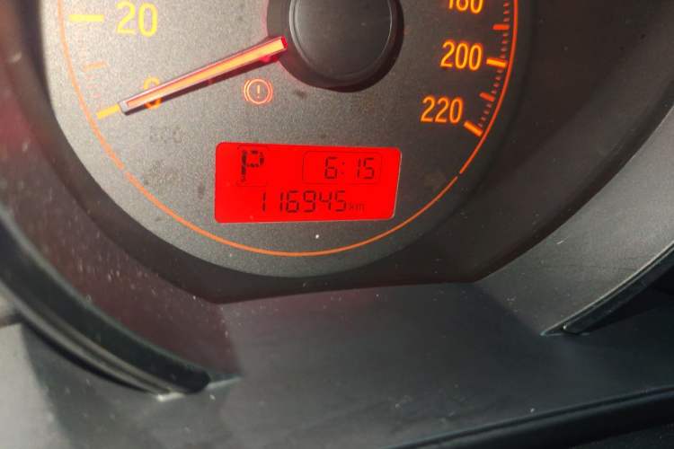 Used Honda Fit 2014 1.5L LX CVT Comfort Model Odometer Close Up