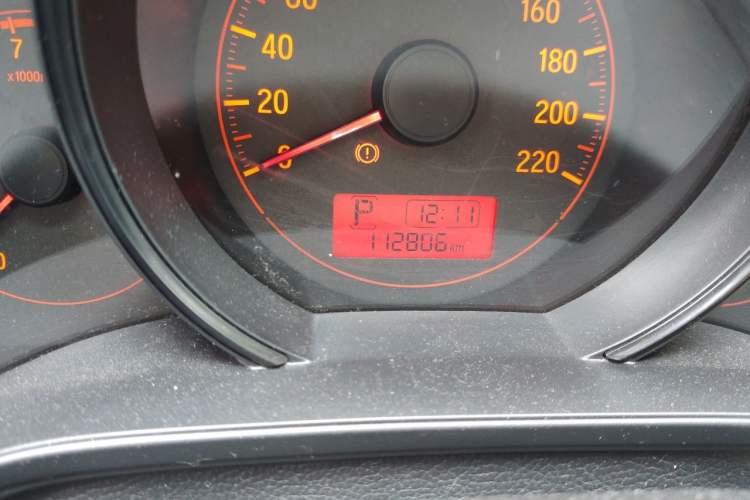 Used Honda Fit 2014 1.5L LX CVT Comfort Model Odometer Close Up