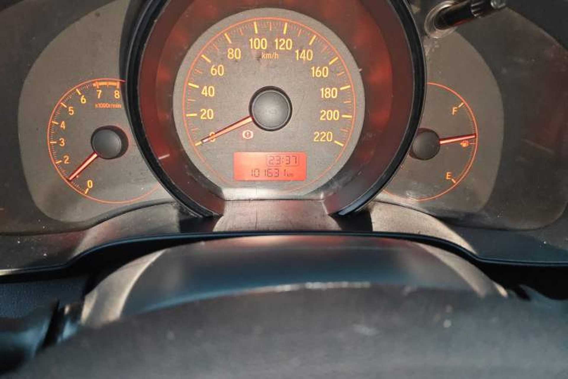Used Honda Fit 2014 1.5L LX Manual Comfort Model Odometer Close Up