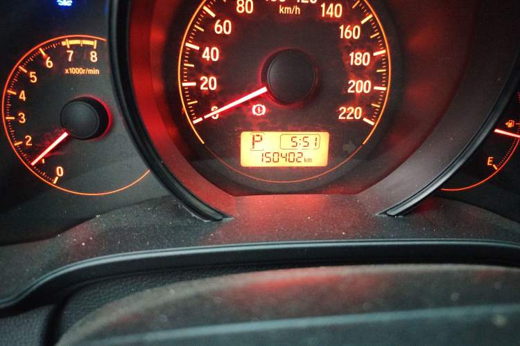 Used Honda Fit 2014 1.5L LX CVT Comfort Model Odometer Close Up