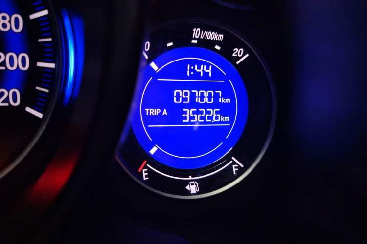 Used Honda Fit 2014 1.5L EX CVT Elite Model Odometer Close Up