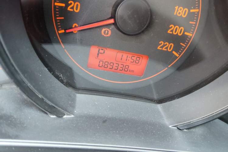 Used Honda Fit 2014 1.5L LX CVT Comfort Model Odometer Close Up