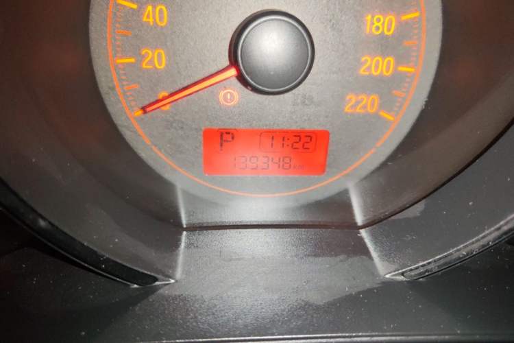 Used Honda Fit 2014 1.5L LX CVT Comfort Model Odometer Close Up