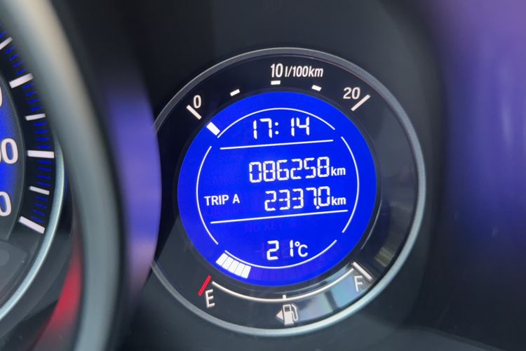 Used Honda Fit 2014 1.5L EXLI CVT Leading Model Odometer Close Up