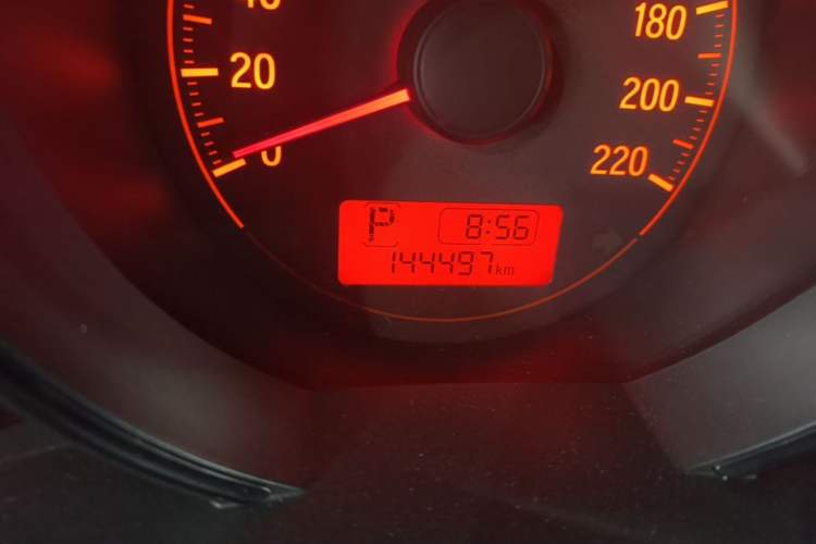 Used Honda Fit 2014 1.5L LX CVT Comfort Model Odometer Close Up