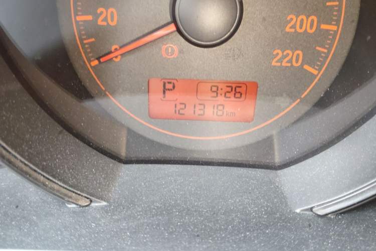 Used Honda Fit 2014 1.5L LX CVT Comfort Model Odometer Close Up