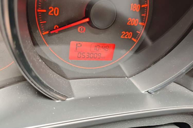 Used Honda Fit 2014 1.5L LX CVT Comfort Model Odometer Close Up