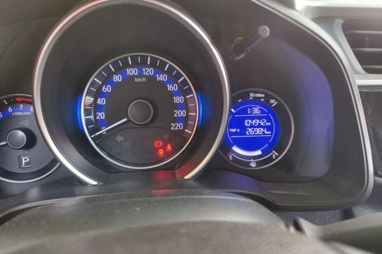 Used Honda Fit 2014 1.5L SE CVT Fashion Model Odometer Close Up
