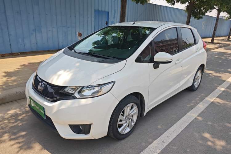 Used Honda Fit 2014 1.5L SE CVT Fashion Model Guazi used car, China used car export, Used car for sale, Used  cars, Cheapest cars for sale