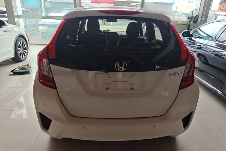 Used Honda Fit 2014 1.5L SE CVT Fashion Model Rear