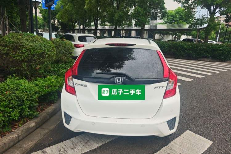 Used Honda Fit 2014 1.5L SE CVT Fashion Model Rear