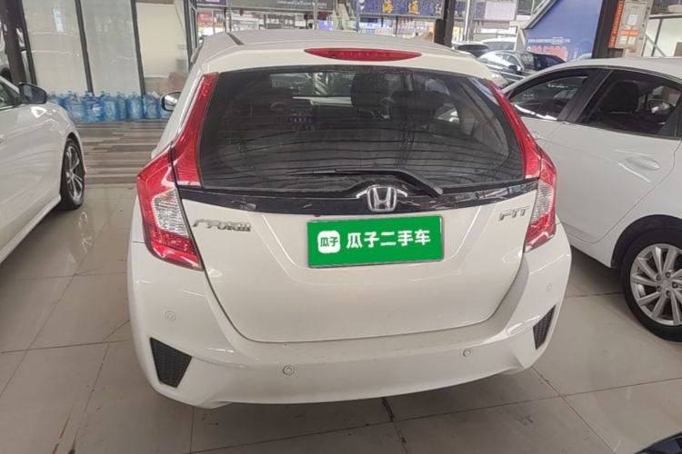 Used Honda Fit 2014 1.5L SE CVT Fashion Model Rear
