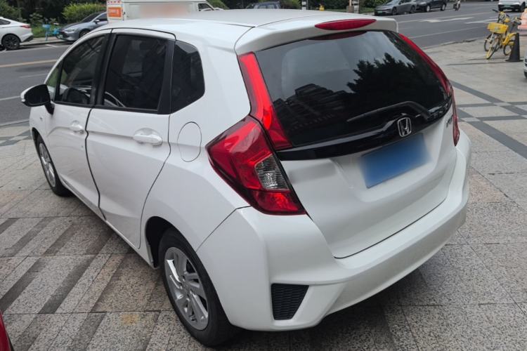 Used Honda Fit 2014 1.5L LX CVT Comfort Model Rear Left 45 Deg