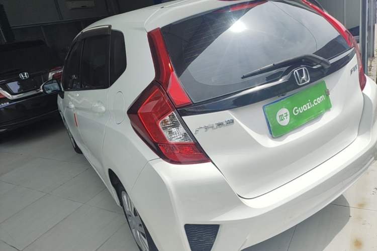 Used Honda Fit 2014 1.5L LX CVT Comfort Model Rear Left 45 Deg