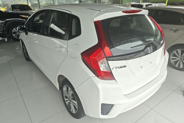 Used Honda Fit 2014 1.5L LX CVT Comfort Model Rear Left 45 Deg