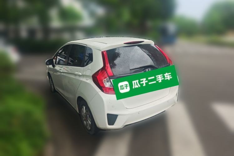 Used Honda Fit 2014 1.5L SE CVT Fashion Model Rear Left 45 Deg