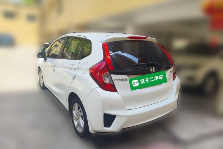 Used Honda Fit 2014 1.5L SE CVT Fashion Model Rear Left 45 Deg