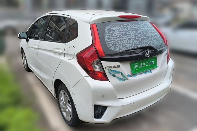 Used Honda Fit 2014 1.5L SE CVT Fashion Model Rear Left 45 Deg