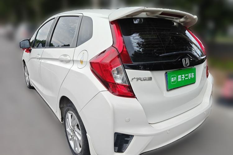 Used Honda Fit 2014 1.5L SE CVT Fashion Model Rear Left 45 Deg