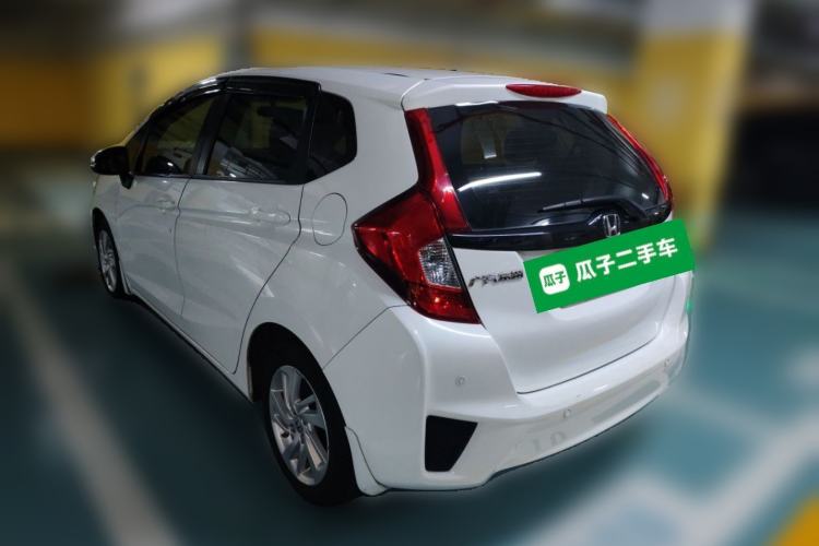 Used Honda Fit 2014 1.5L SE CVT Fashion Model Rear Left 45 Deg