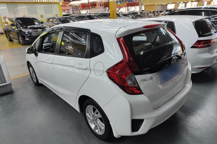 Used Honda Fit 2014 1.5L LX CVT Comfort Model Rear Left 45 Deg