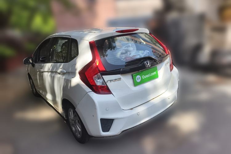 Used Honda Fit 2014 1.5L SE CVT Fashion Model Rear Left 45 Deg