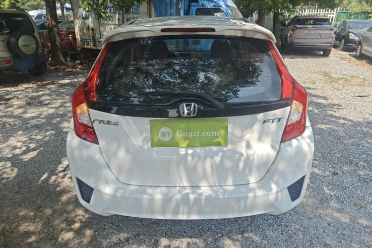 Used Honda Fit 2014 1.5L SE CVT Fashion Model Rear