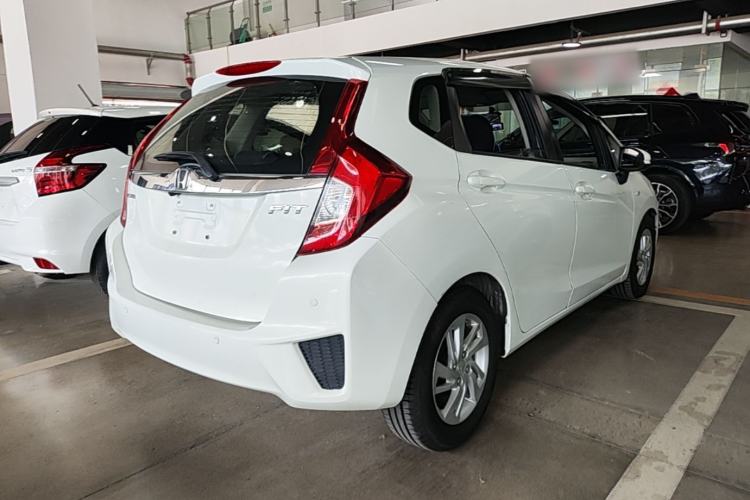 Used Honda Fit 2014 1.5L LX Manual Comfort Model Rear Right 45 Deg