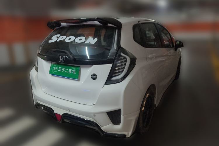 Used Honda Fit 2014 1.5L SE CVT Fashion Model Rear Right 45 Deg