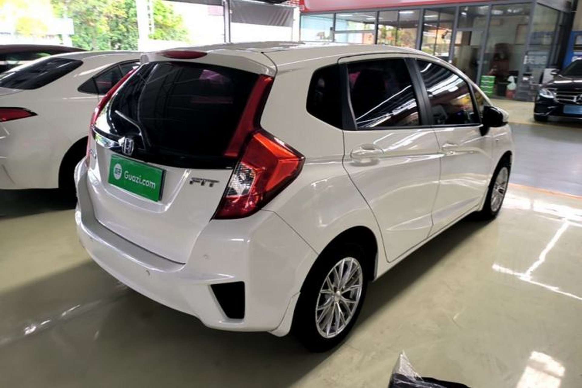 Used Honda Fit 2014 1.5L LX CVT Comfort Model Rear Right 45 Deg