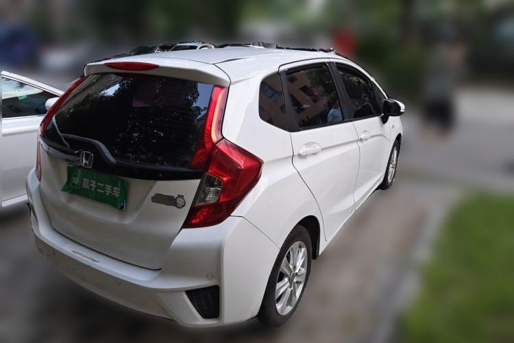 Used Honda Fit 2014 1.5L LX CVT Comfort Model Rear Right 45 Deg