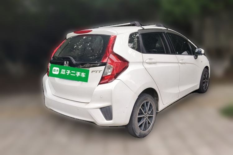 Used Honda Fit 2014 1.5L LX CVT Comfort Model Rear Right 45 Deg