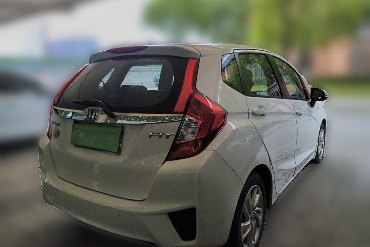 Used Honda Fit 2014 1.5L EX CVT Elite Model Rear Right 45 Deg