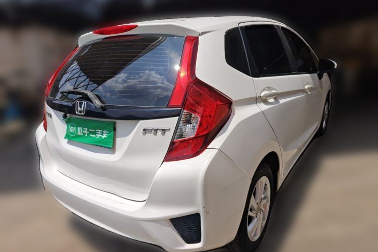 Used Honda Fit 2014 1.5L LX Manual Comfort Model Rear Right 45 Deg