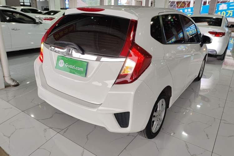 Used Honda Fit 2014 1.5L LX CVT Comfort Model Rear Right 45 Deg