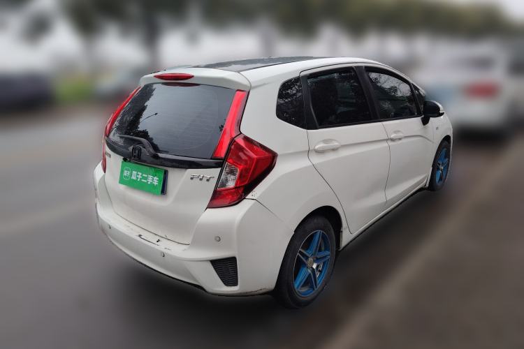 Used Honda Fit 2014 1.5L LX CVT Comfort Model Rear Right 45 Deg