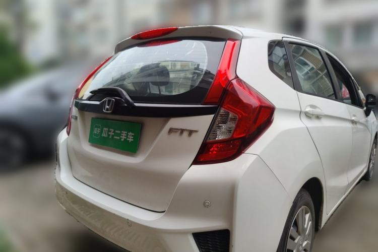 Used Honda Fit 2014 1.5L LX CVT Comfort Model Rear Right 45 Deg