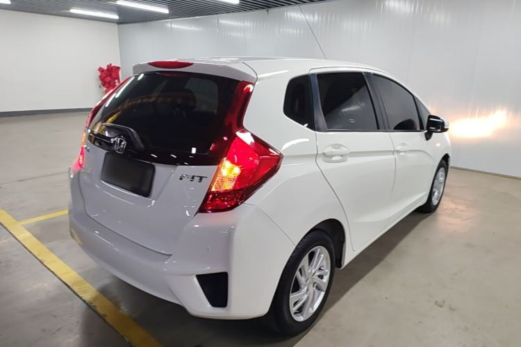 Used Honda Fit 2014 1.5L LX CVT Comfort Model Rear Right 45 Deg