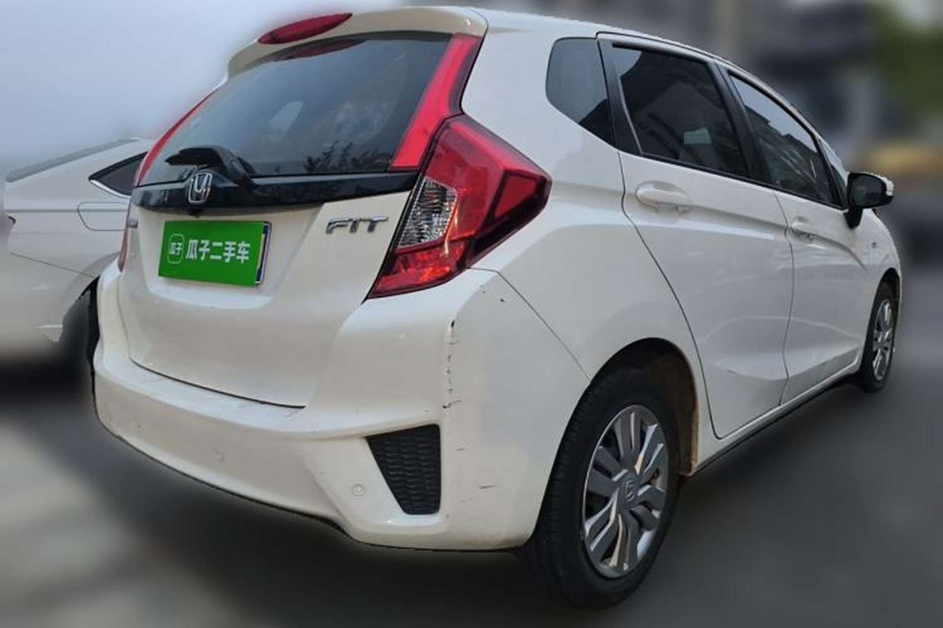 Used Honda Fit 2014 1.5L LX CVT Comfort Model Rear Right 45 Deg