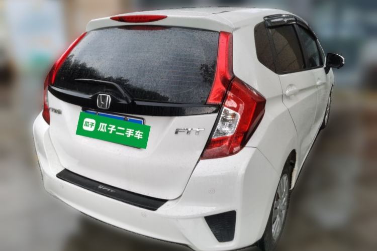 Used Honda Fit 2014 1.5L LX CVT Comfort Model Rear Right 45 Deg
