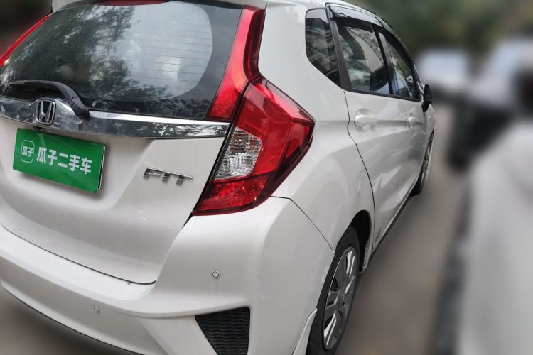 Used Honda Fit 2014 1.5L LX CVT Comfort Model Rear Right 45 Deg