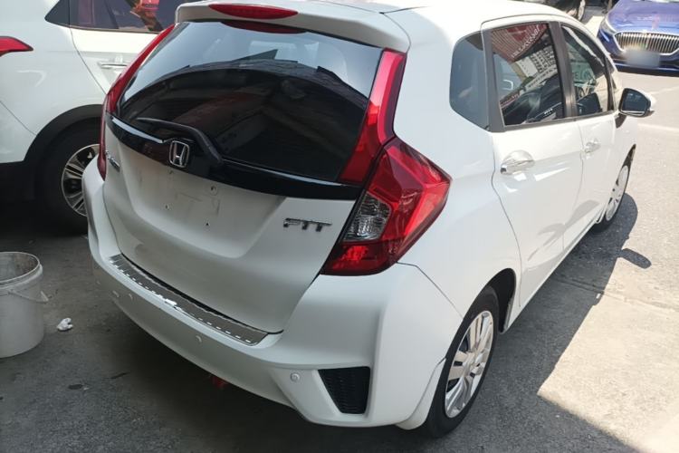 Used Honda Fit 2014 1.5L LX CVT Comfort Model Rear Right 45 Deg