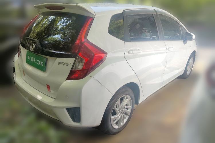 Used Honda Fit 2014 1.5L LX Manual Comfort Model Rear Right 45 Deg