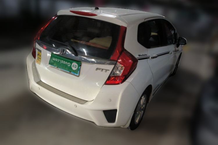 Used Honda Fit 2014 1.5L EX CVT Elite Model Rear Right 45 Deg