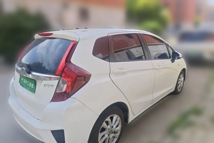 Used Honda Fit 2014 1.5L LX Manual Comfort Model Rear Right 45 Deg