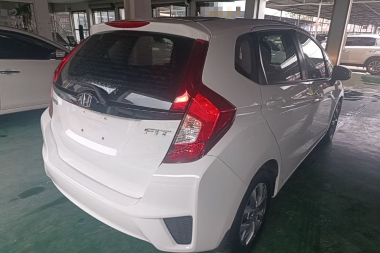 Used Honda Fit 2014 1.5L LX CVT Comfort Model Rear Right 45 Deg