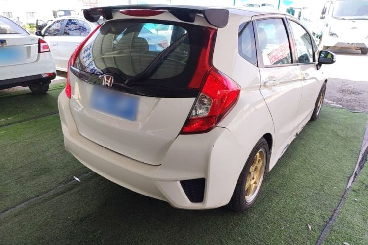 Used Honda Fit 2014 1.5L LX Manual Comfort Model Rear Right 45 Deg