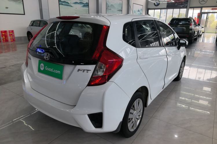 Used Honda Fit 2014 1.5L LX CVT Comfort Model Rear Right 45 Deg