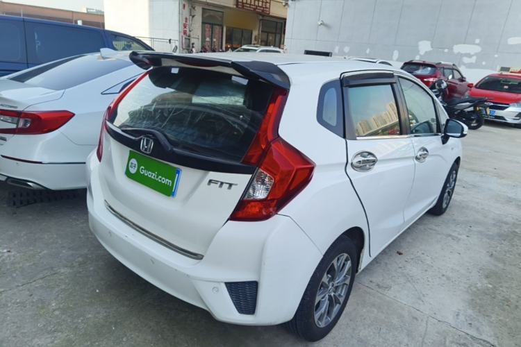 Used Honda Fit 2014 1.5L LX CVT Comfort Model Rear Right 45 Deg