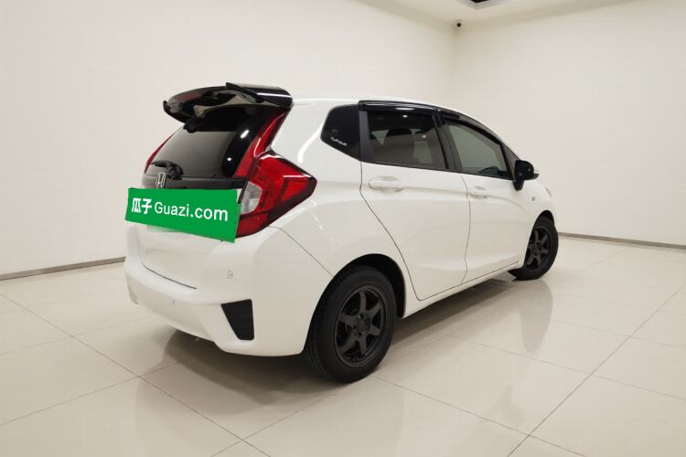 Used Honda Fit 2014 1.5L LX CVT Comfort Model Rear Right 45 Deg